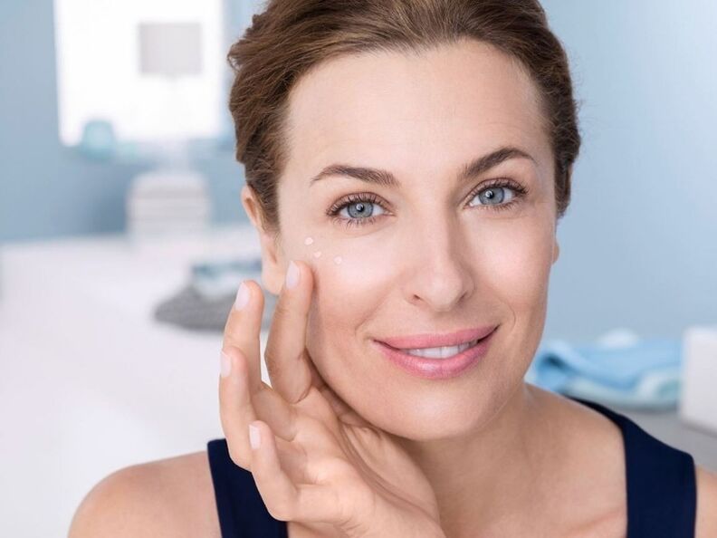 Produse de întinerire a feței